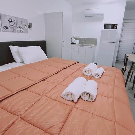 Stay Napa Living Studios Ajía Nápa Kültér fotó