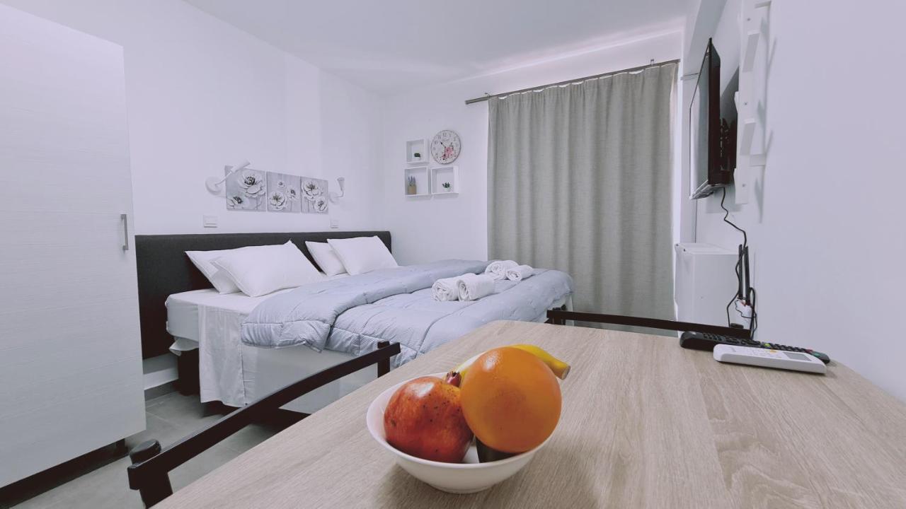 Stay Napa Living Studios Ajía Nápa Kültér fotó