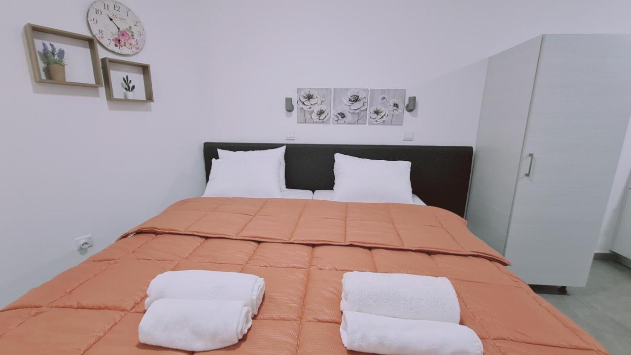 Stay Napa Living Studios Ajía Nápa Kültér fotó