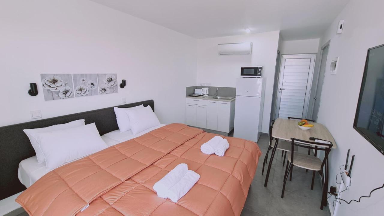 Stay Napa Living Studios Ajía Nápa Kültér fotó